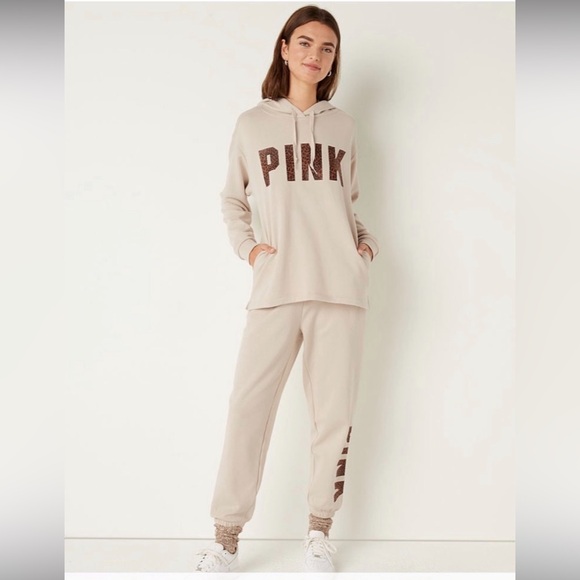 NWT VS PINK EXTRA LARGE LEOPARD SET - Picture 4 of 16